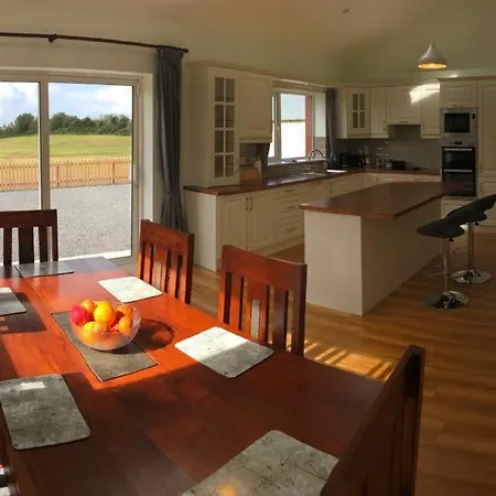 Ferienhaus Joes Droíchead an Chláir